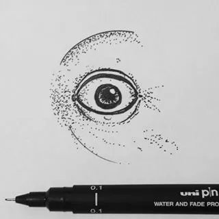 Stippled eye
